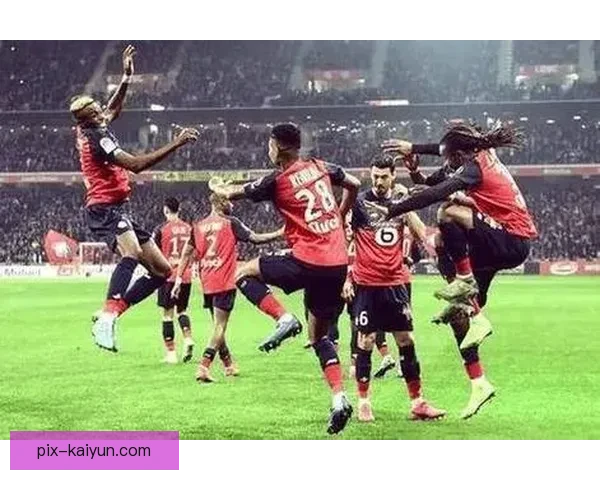 圣埃蒂安逼抢体系展现出竞争力增强的状态与战术高效性