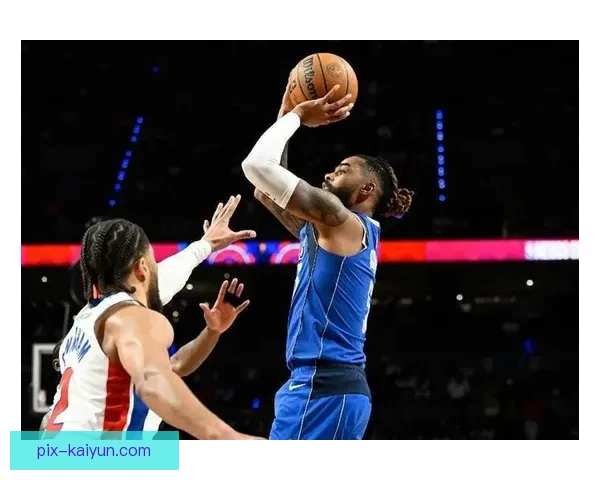 戴维斯近期对阵强队的表现稳健，状态逐步回暖