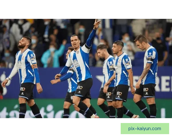 西甲帕拉松近期表现稳健，球队竞争力持续提升引发关注