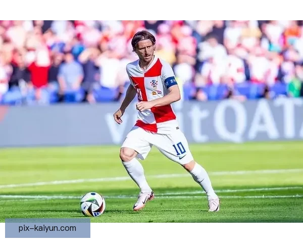 莫德里奇延续传奇表现，克罗地亚中场核心状态稳健